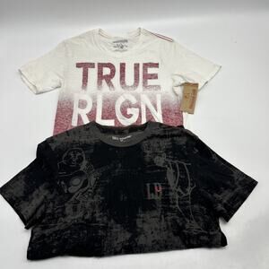 LOT OF 2 True Religion Crew Neck T-Shirt Graphic Print Men’s Size SMALL SP